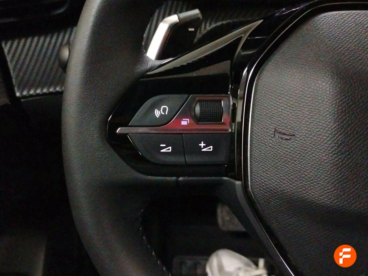Foto Peugeot 208 23