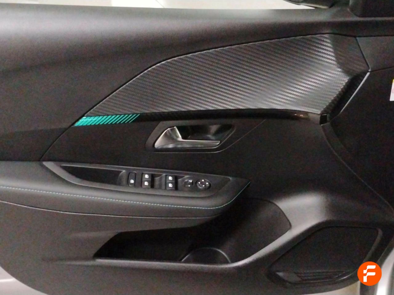 Foto Peugeot 208 24
