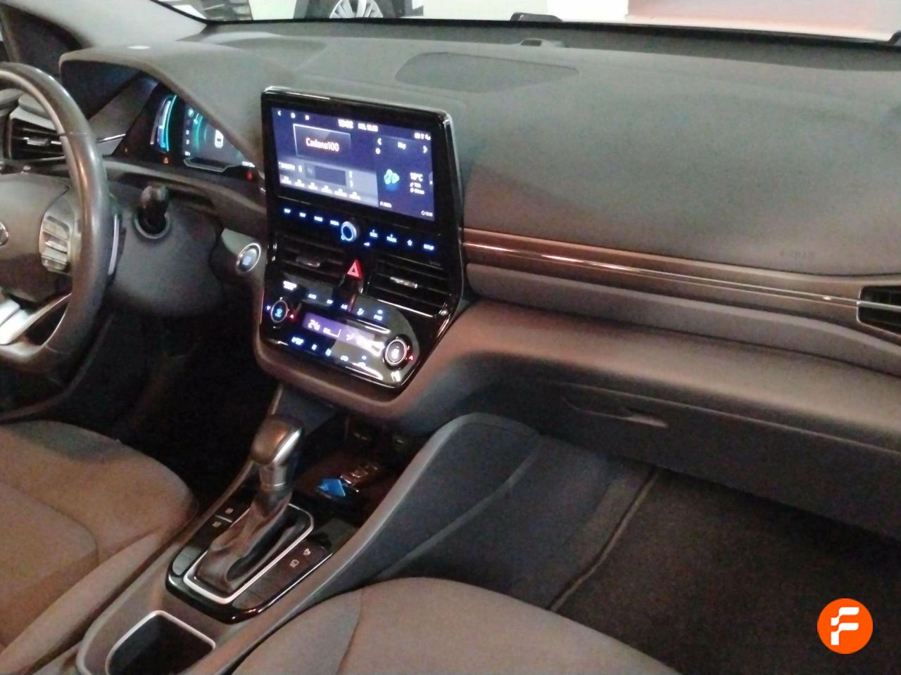 Foto Hyundai IONIQ 12