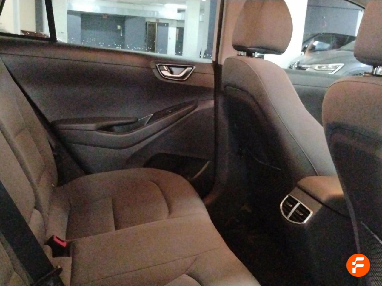 Foto Hyundai IONIQ 15
