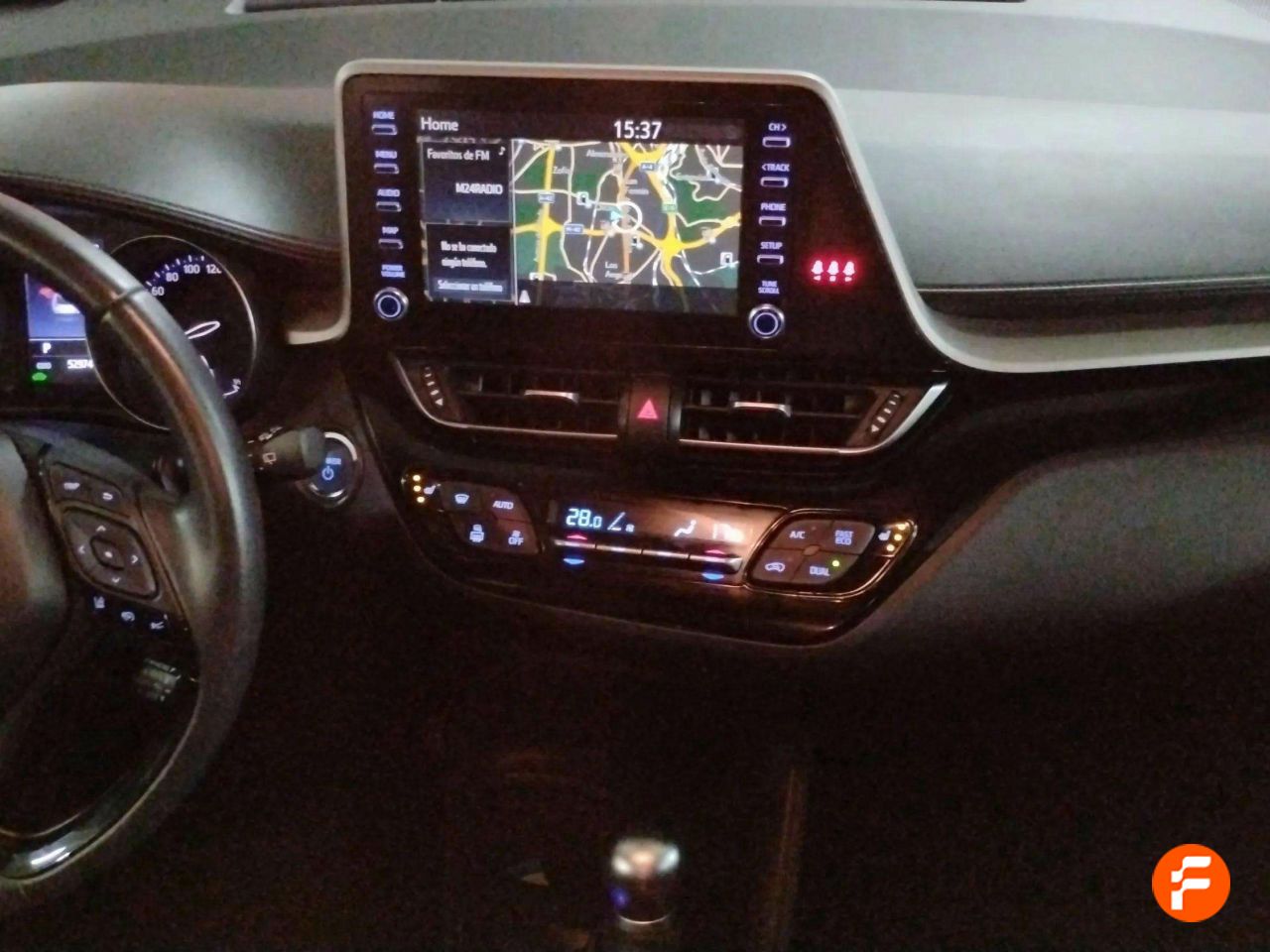 Foto Toyota C-HR 15