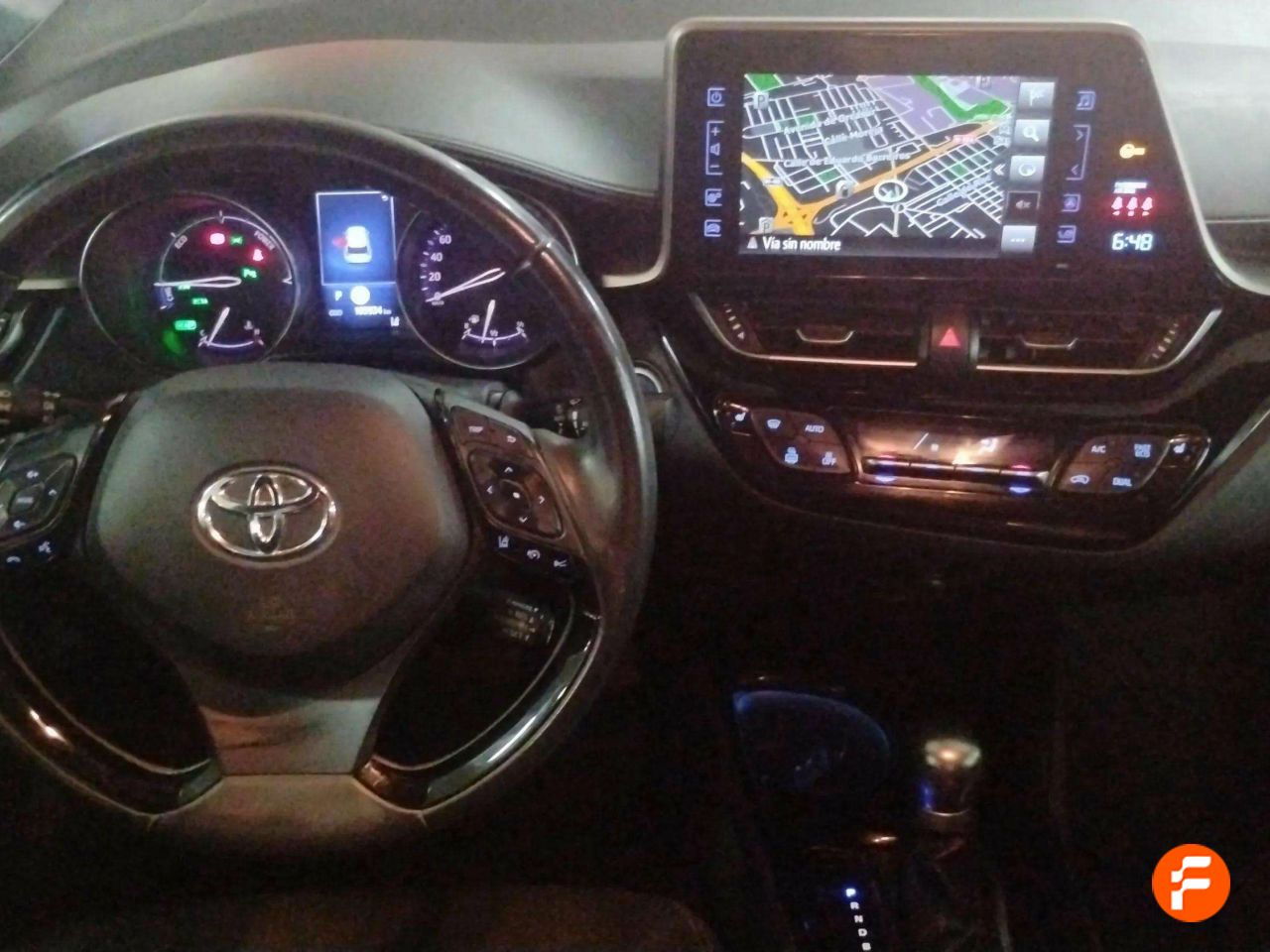 Foto Toyota C-HR 9