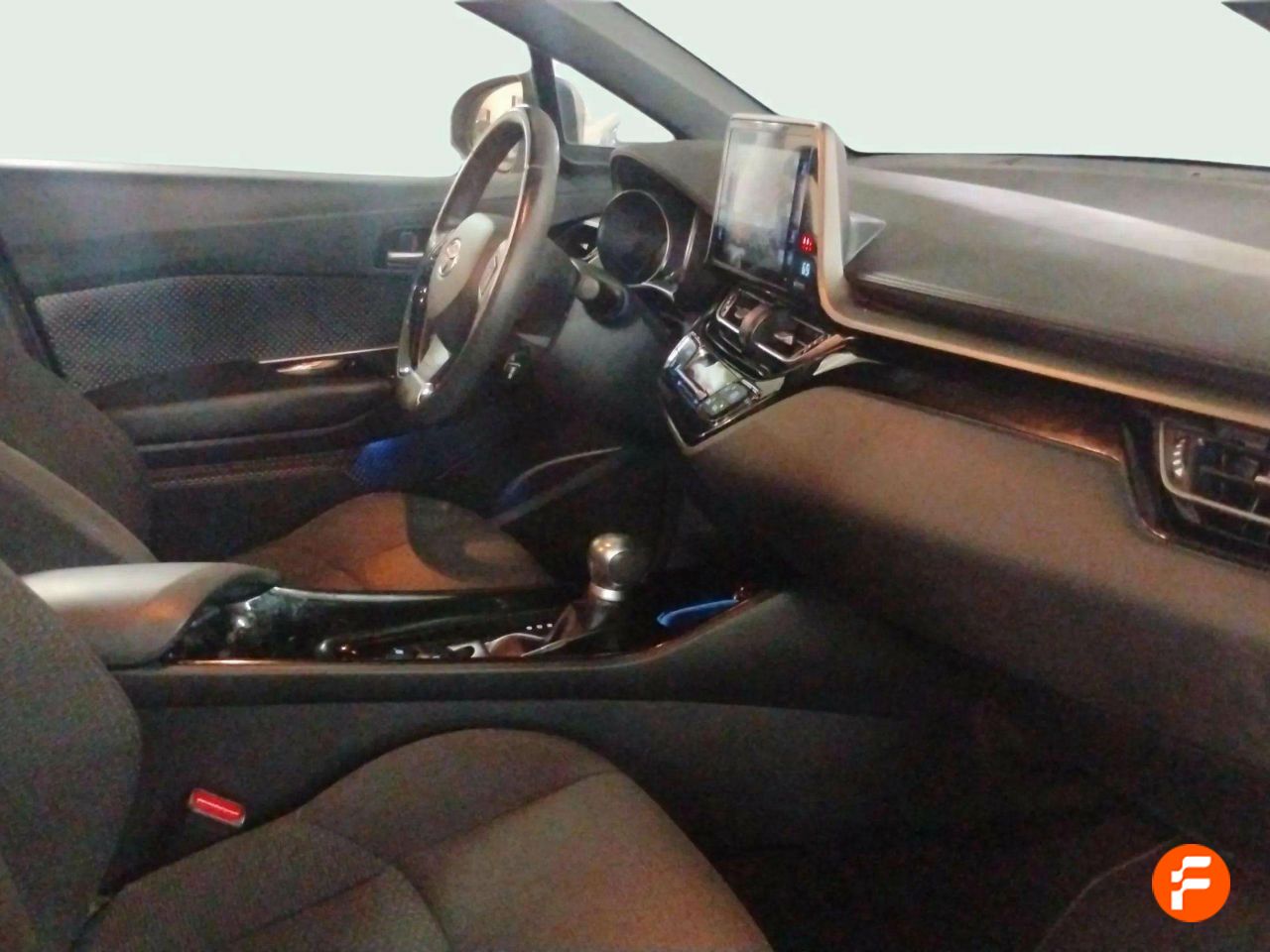 Foto Toyota C-HR 14