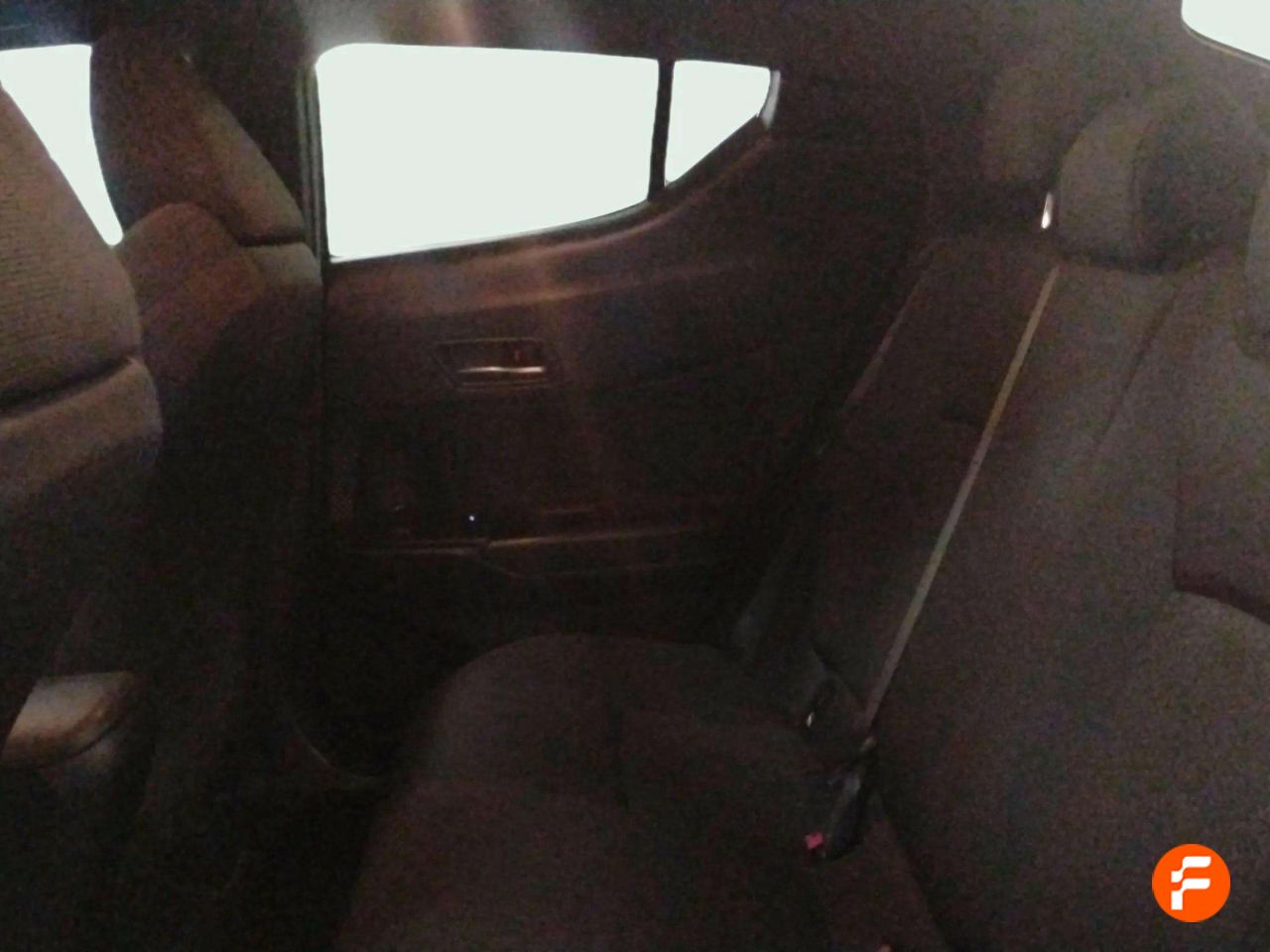 Foto Toyota C-HR 15