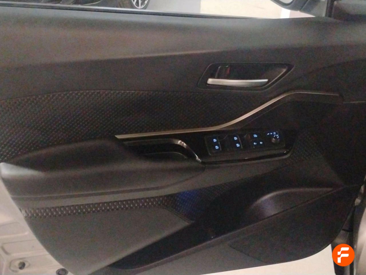 Foto Toyota C-HR 19