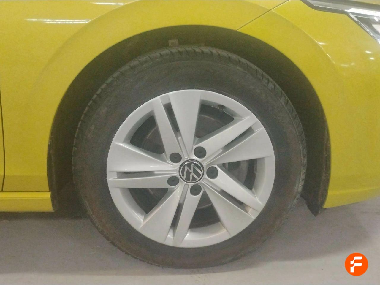 Foto Volkswagen Golf 24