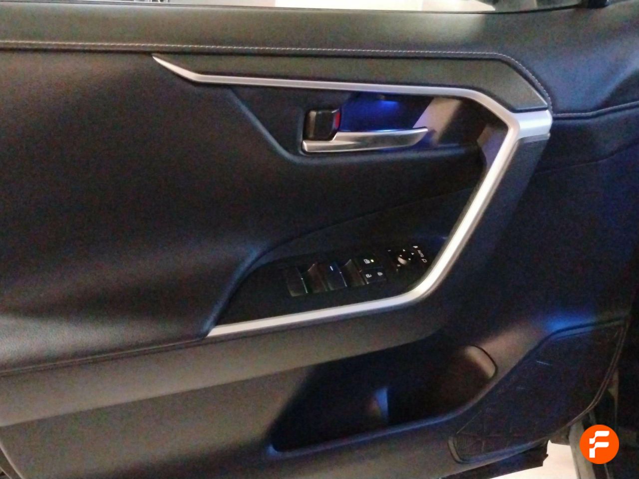 Foto Toyota Rav4 24