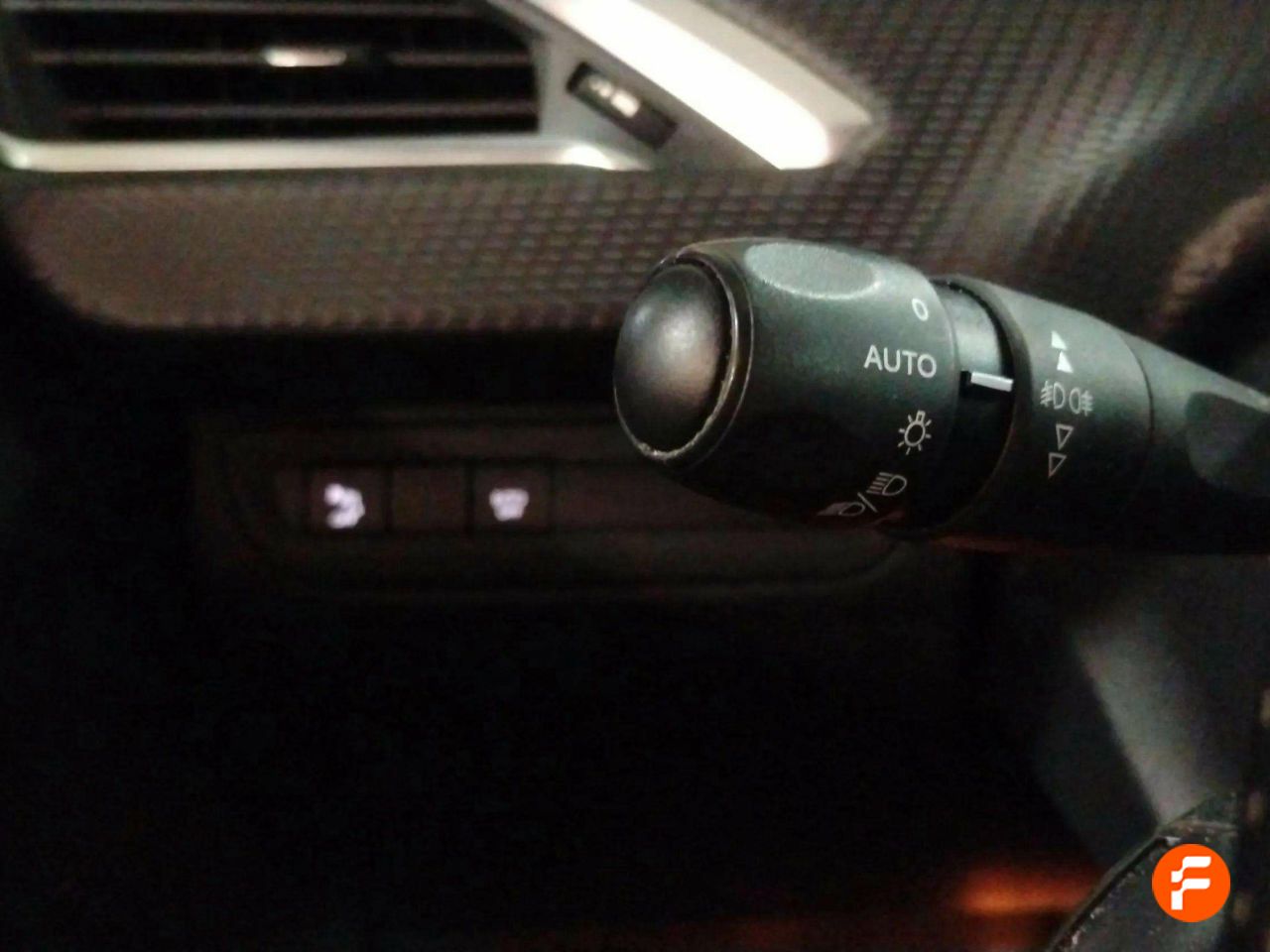 Foto Peugeot 2008 14