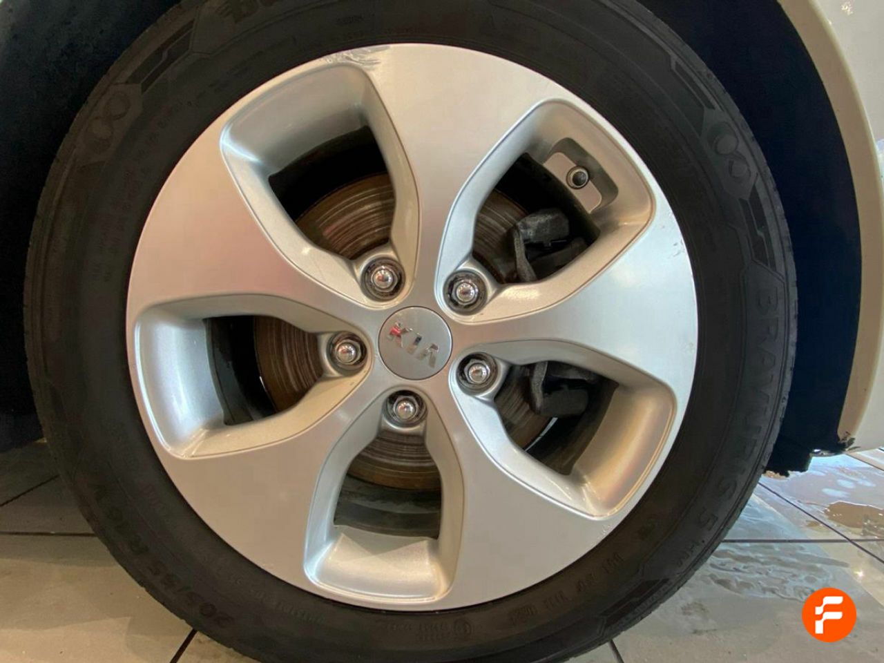 Foto Kia Carens 26