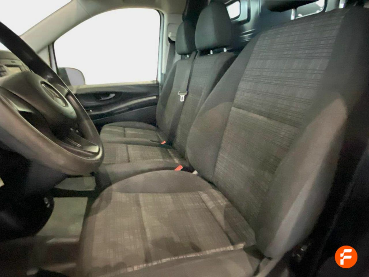 Foto Mercedes-Benz Vito 16