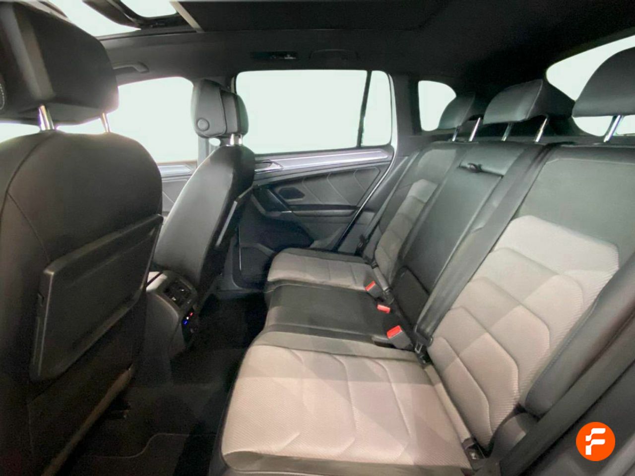 Foto Volkswagen Tiguan 24