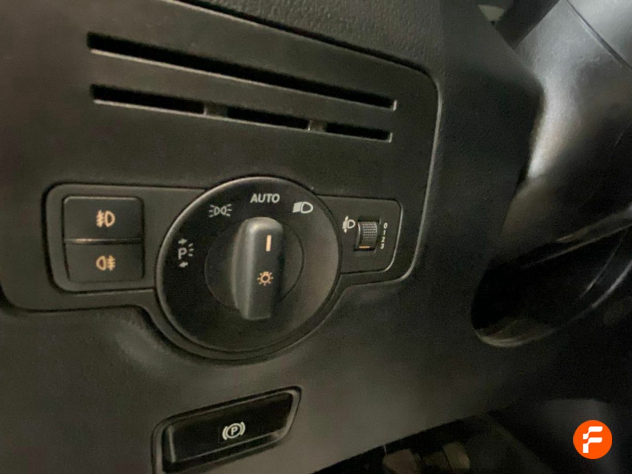 Foto Mercedes-Benz Vito 15