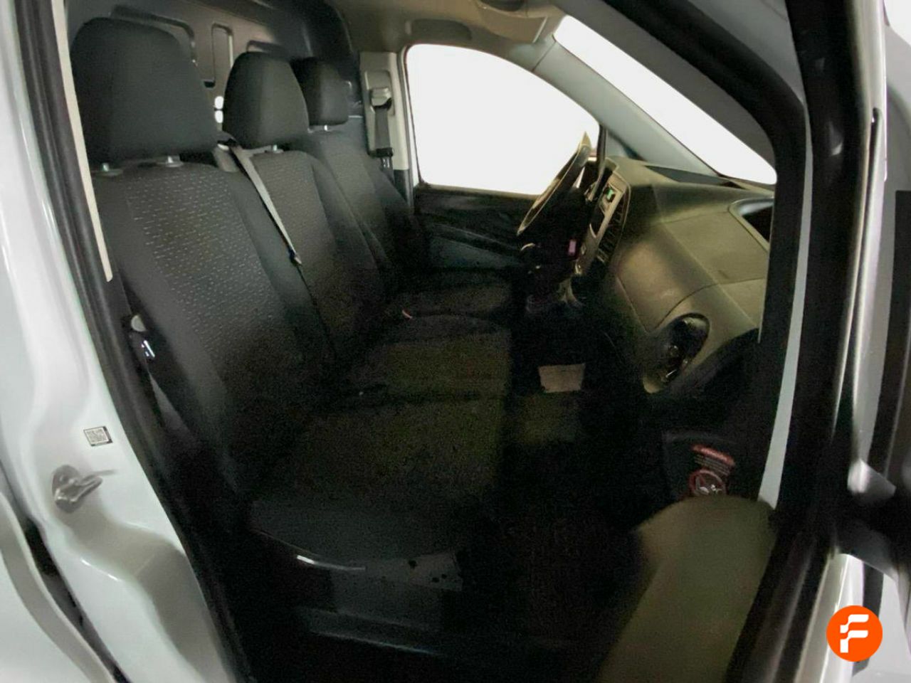 Foto Mercedes-Benz Vito 21