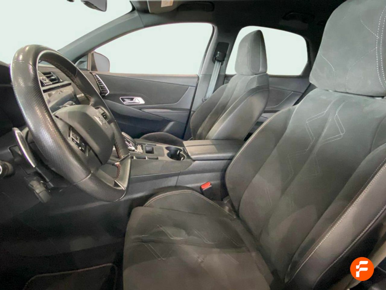 Foto DS Automobiles DS 7 21