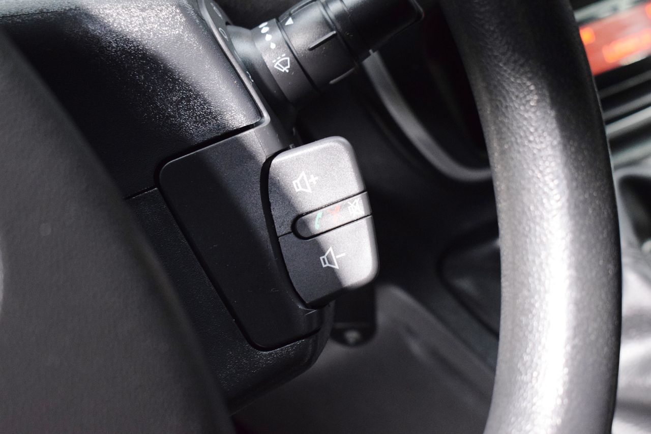 Foto Nissan NV250 25