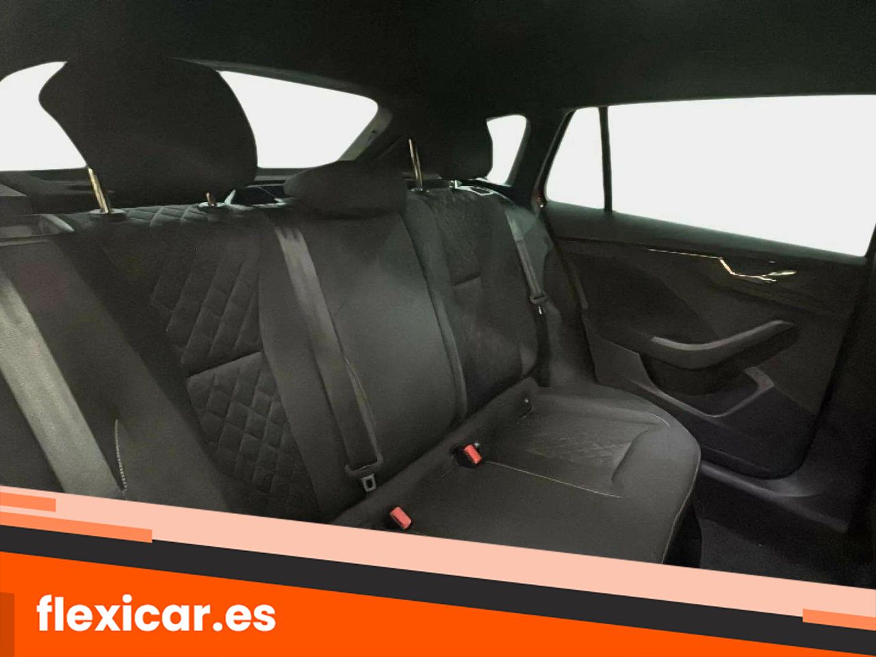 Foto Skoda Scala 12