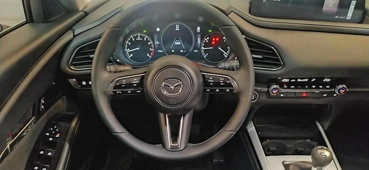 Foto Mazda CX-30 16