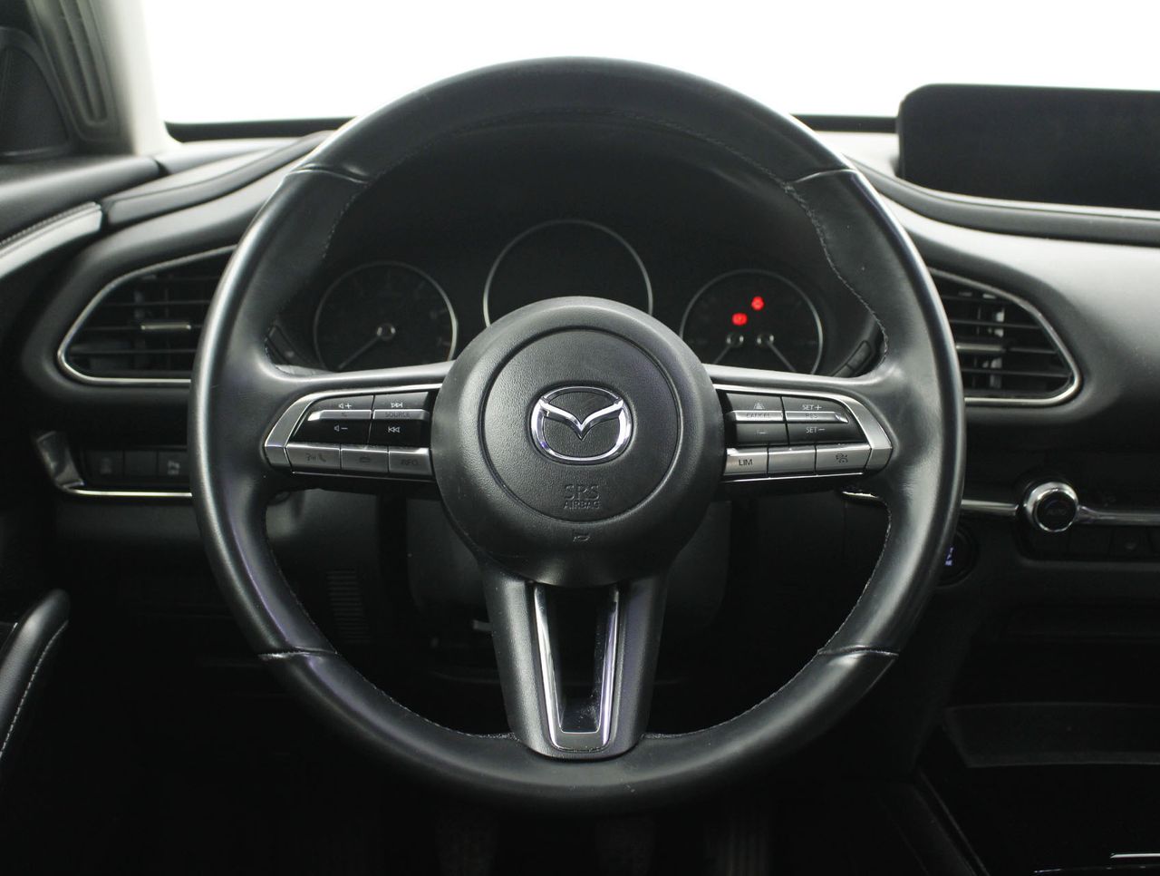 Foto Mazda CX-30 13