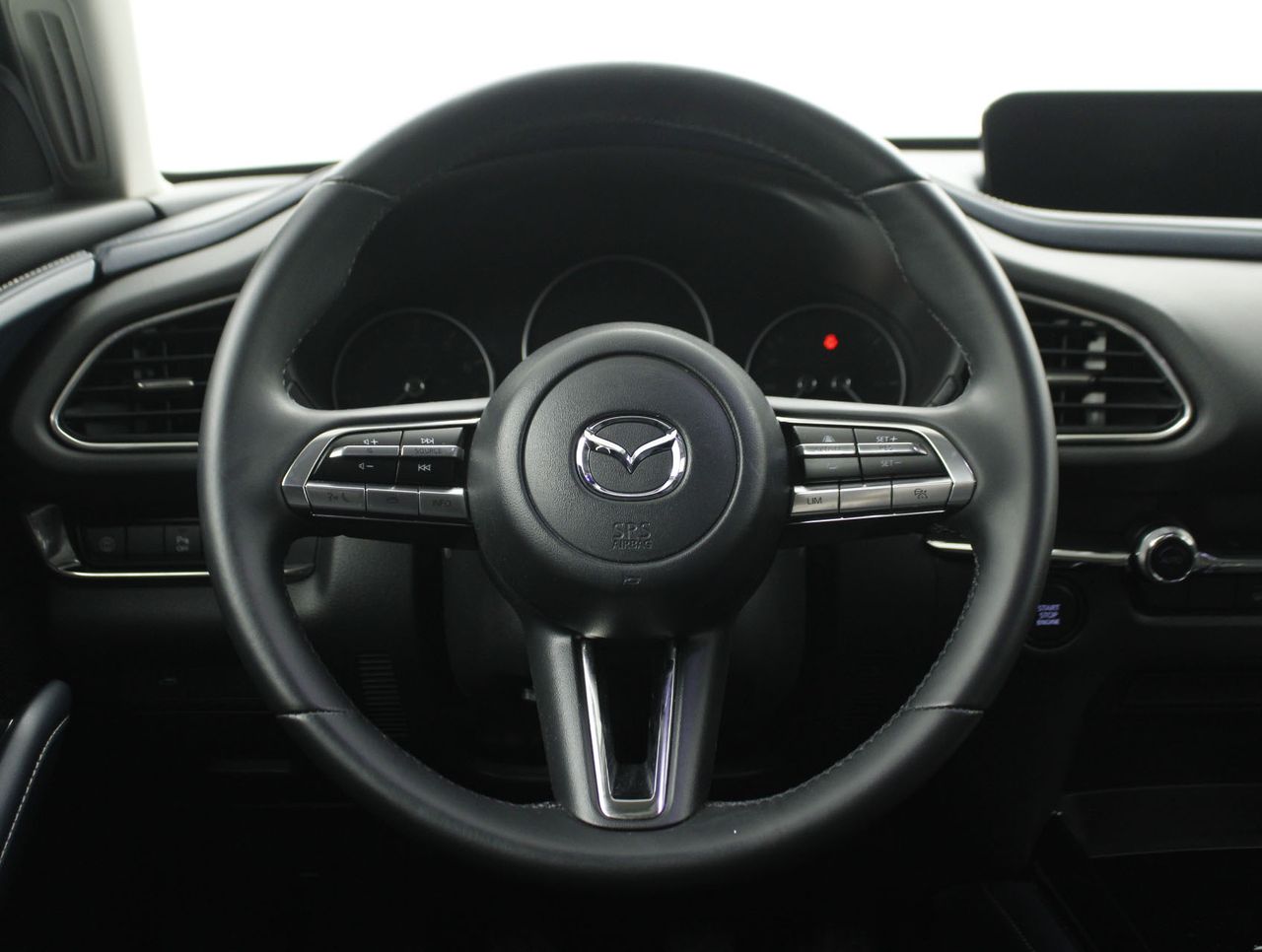 Foto Mazda CX-30 13