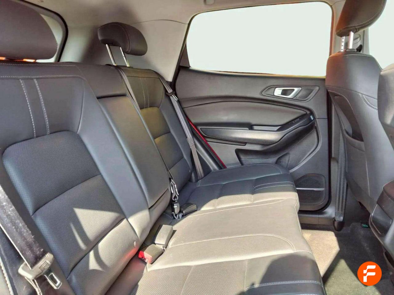 Foto DR Automobiles DR4 17