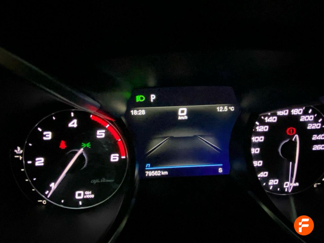 Foto Alfa Romeo Stelvio 10