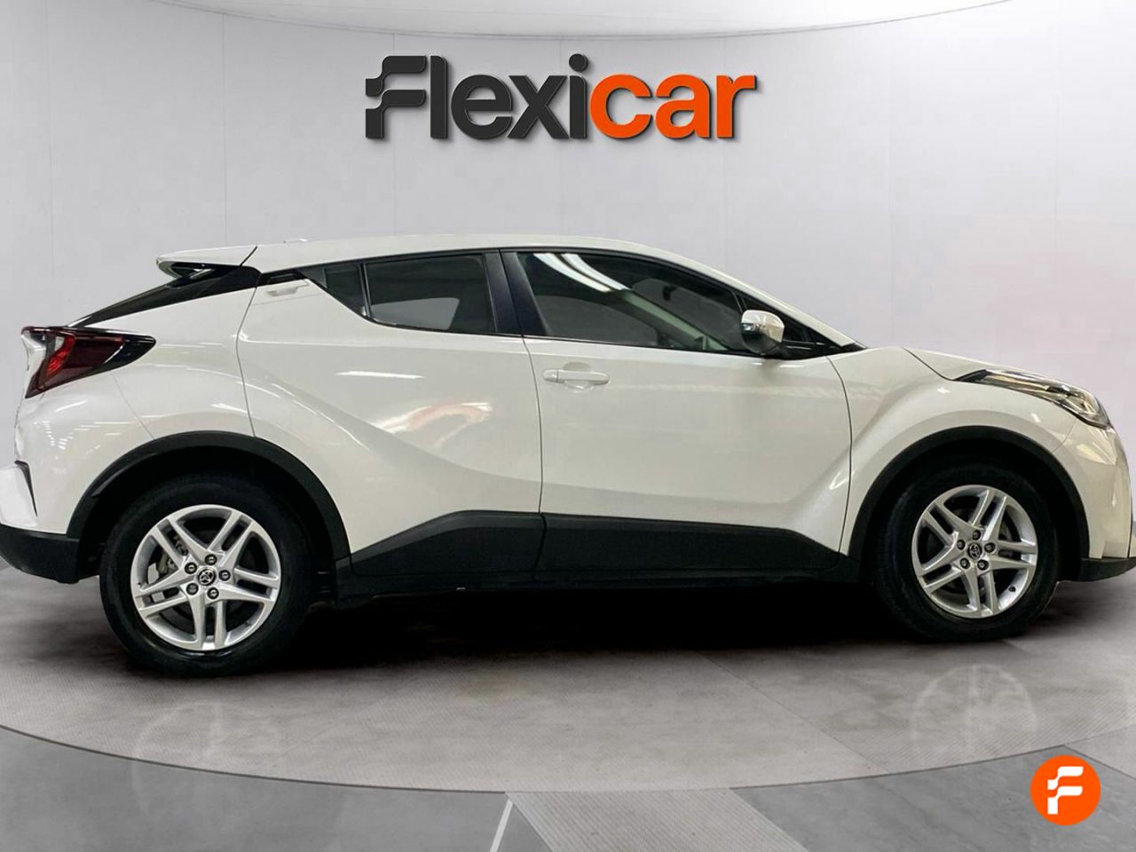 Foto Toyota C-HR 4