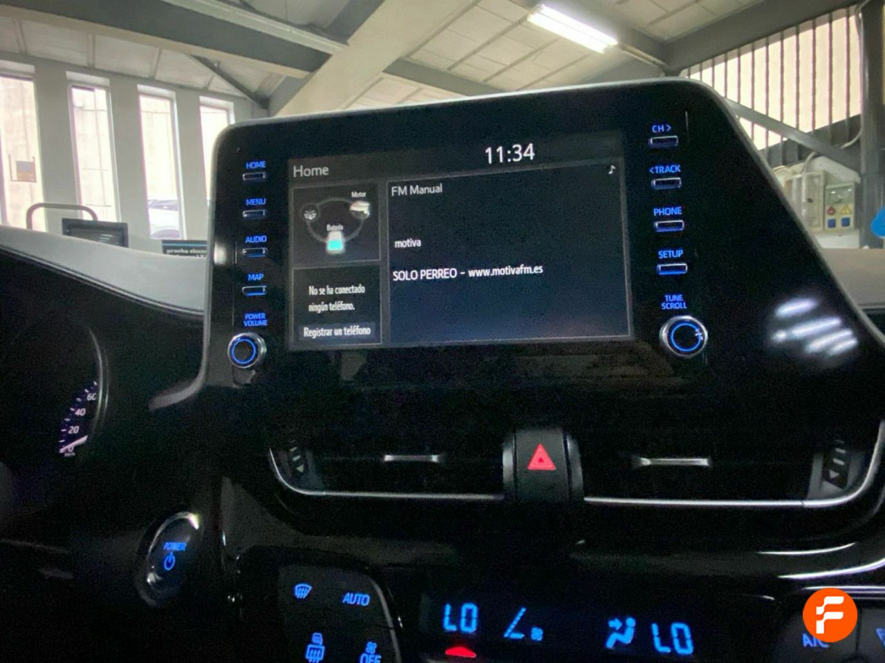 Foto Toyota C-HR 13
