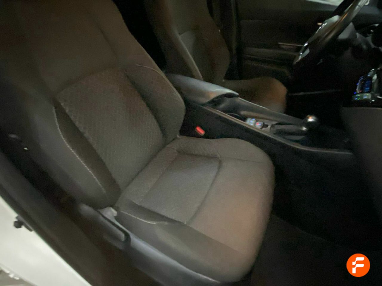 Foto Toyota C-HR 14