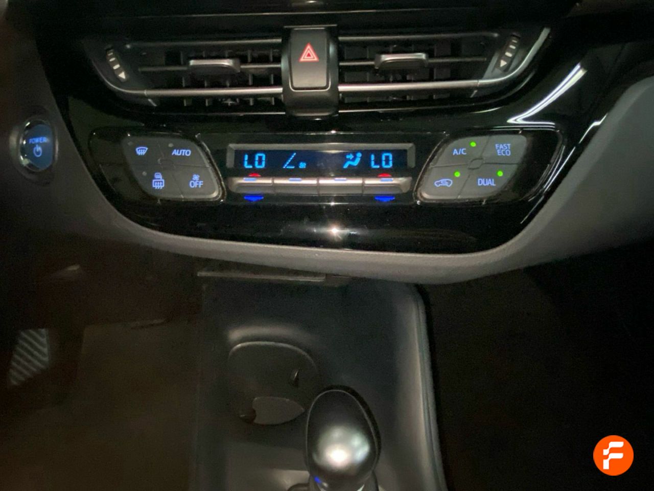Foto Toyota C-HR 20