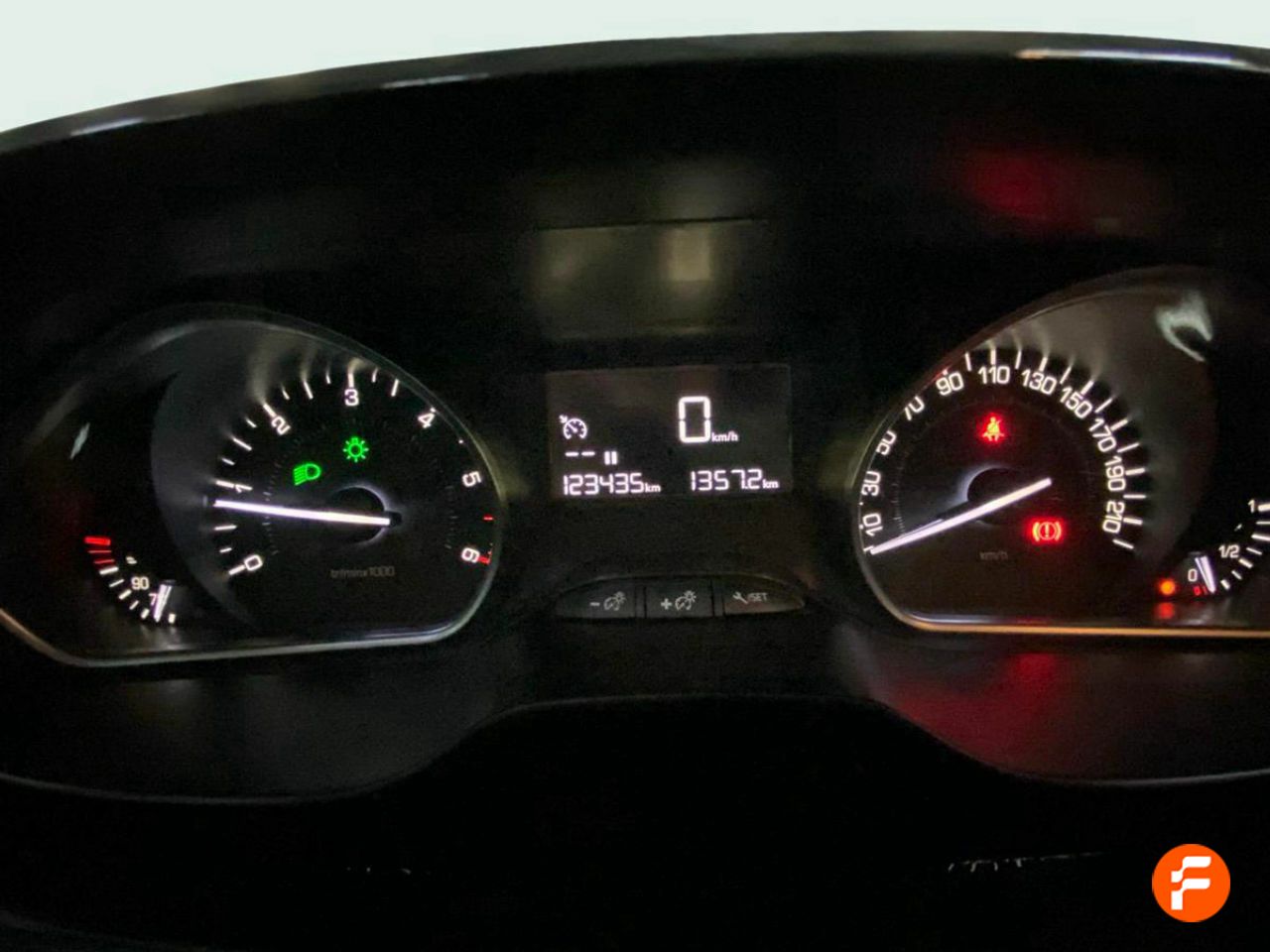 Foto Peugeot 208 10