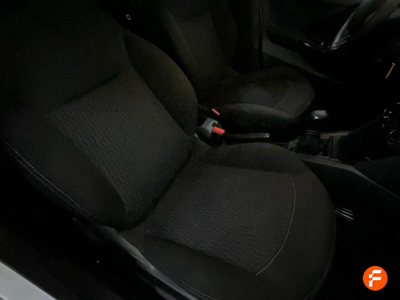 Foto Peugeot 208 15
