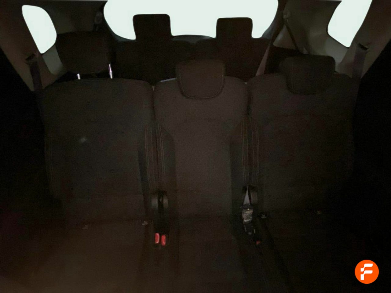 Foto Kia Carens 16