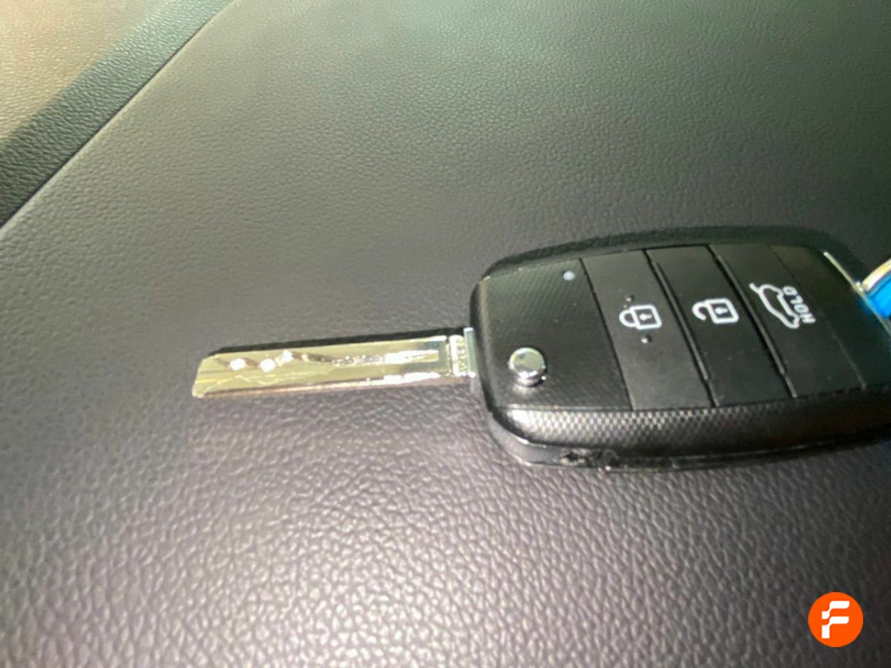 Foto Kia Carens 23