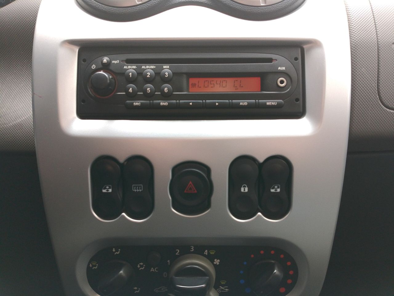 Foto Dacia Sandero 14