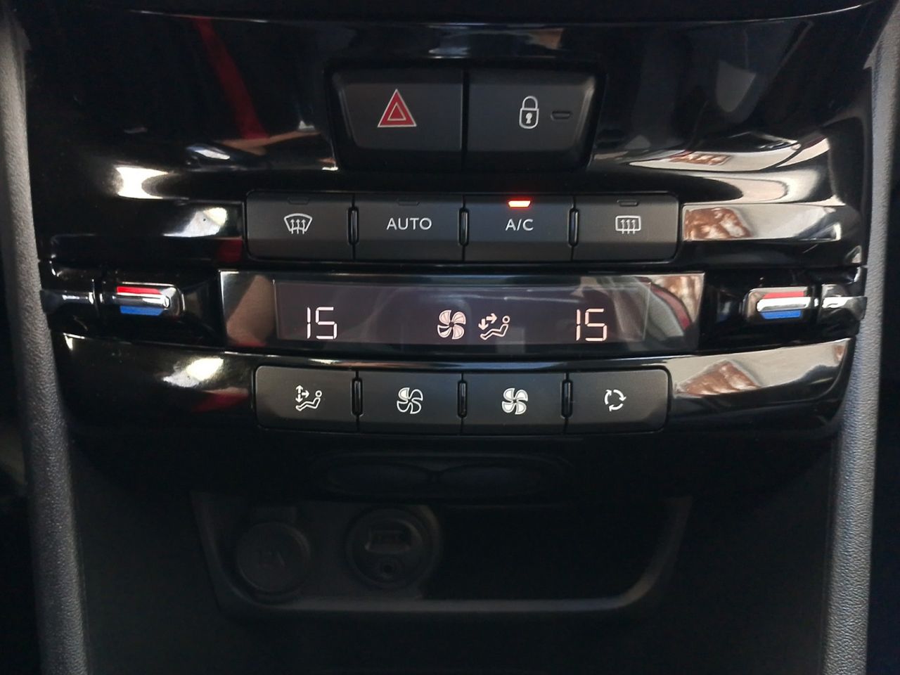 Foto Peugeot 2008 16