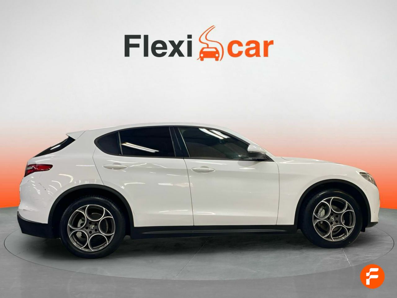 Foto Alfa Romeo Stelvio 4