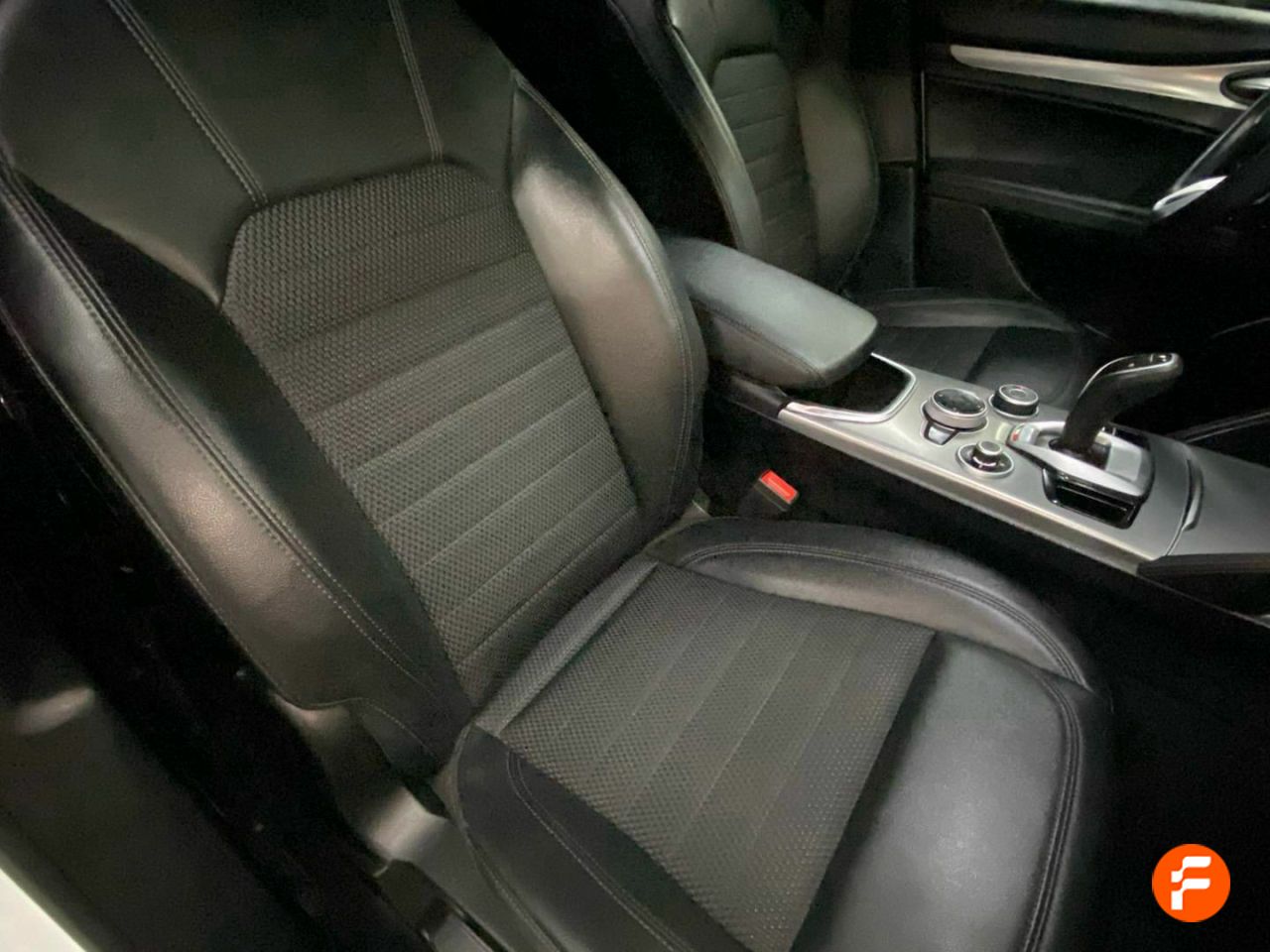 Foto Alfa Romeo Stelvio 16
