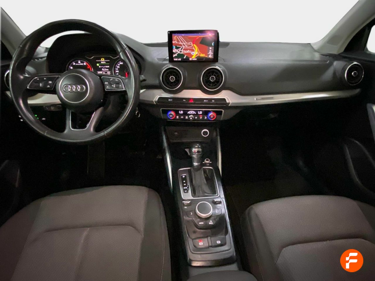 Foto Audi Q2 10