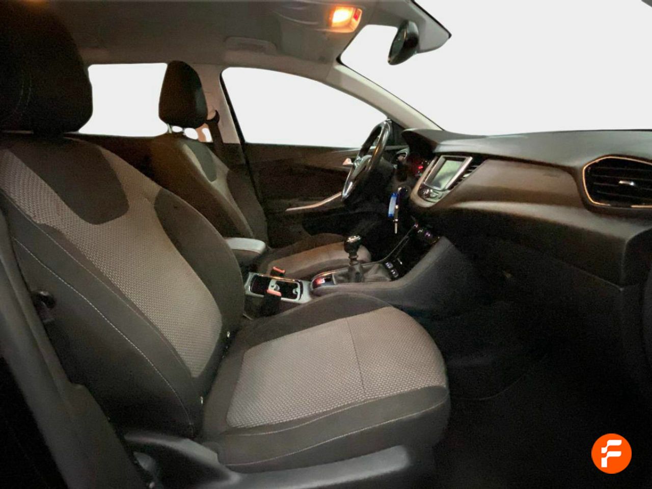 Foto Opel Grandland X 16