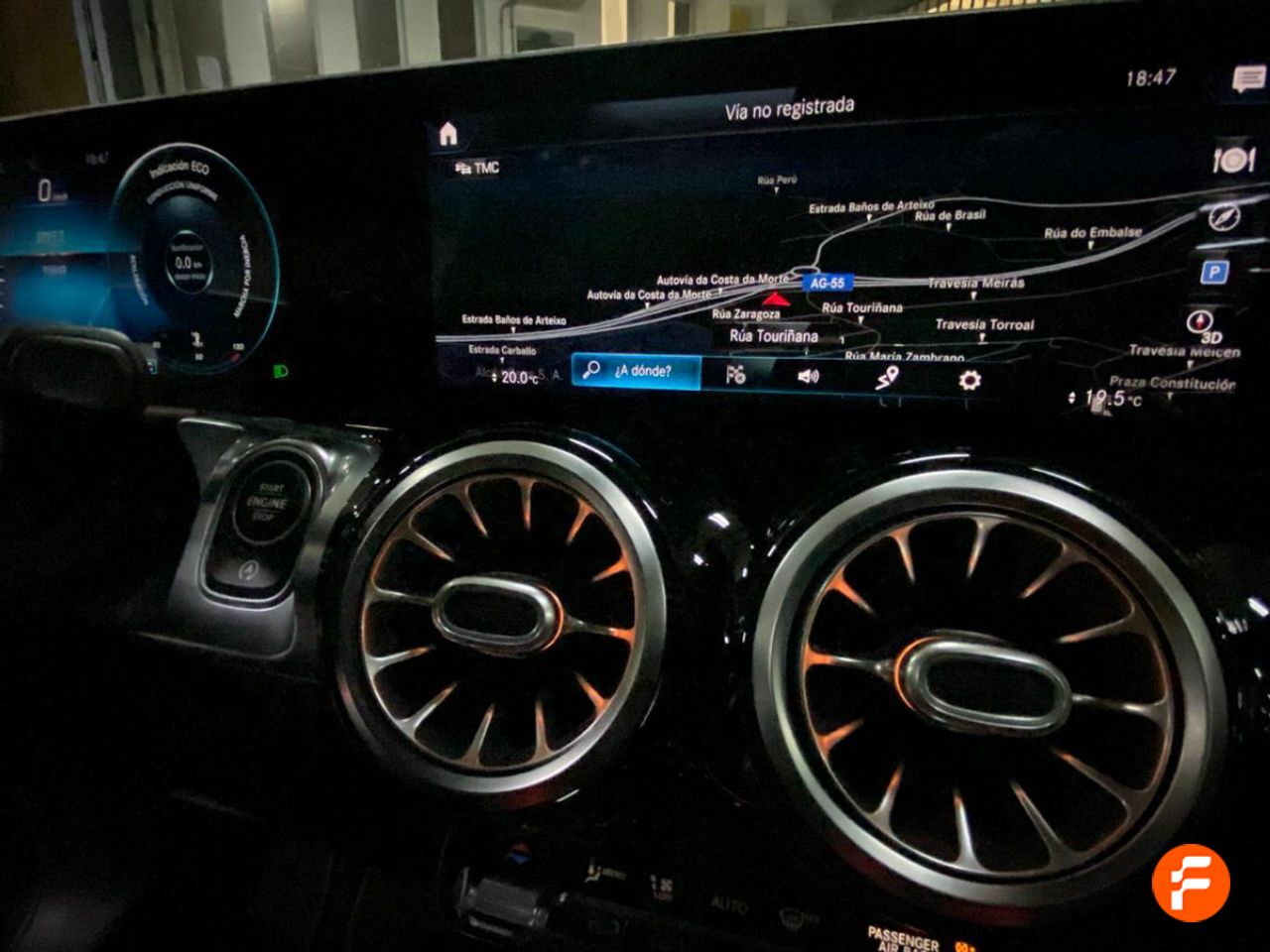 Foto Mercedes-Benz Clase GLB 11