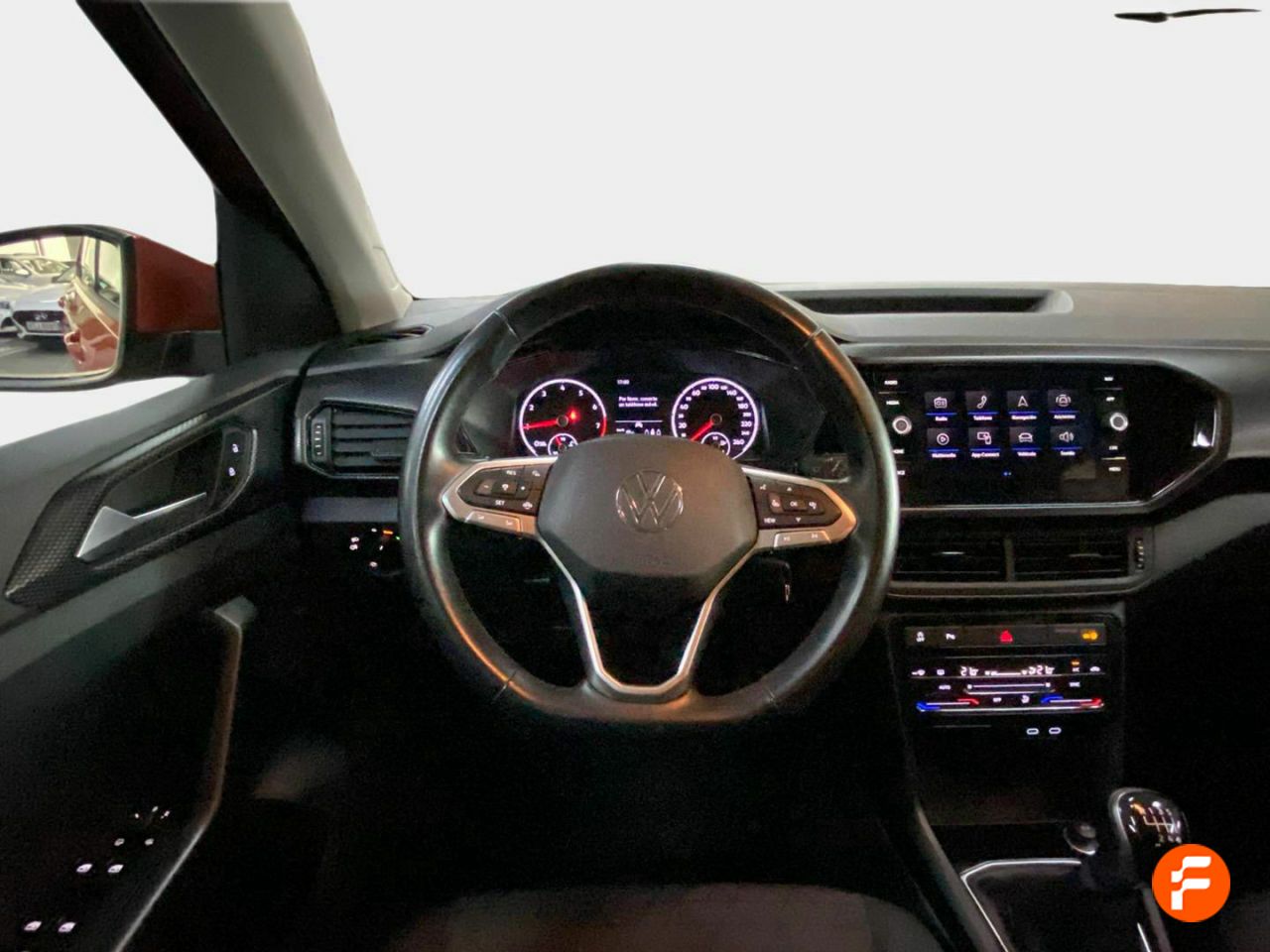 Foto Volkswagen T-Cross 12