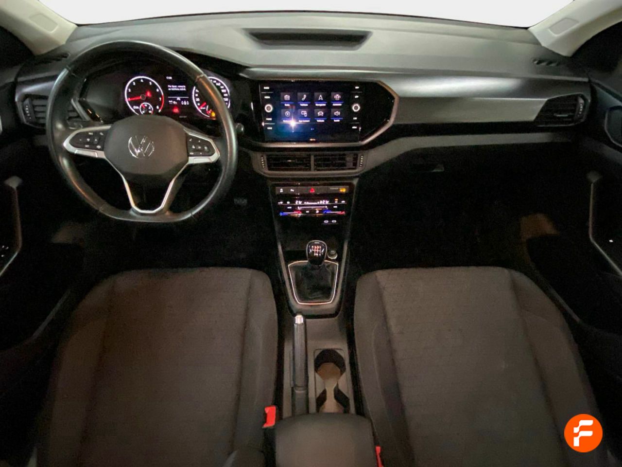 Foto Volkswagen T-Cross 13