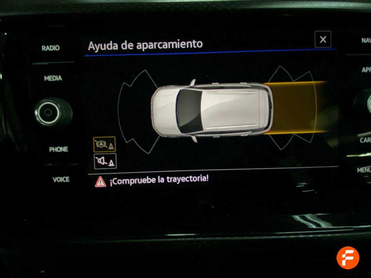 Foto Volkswagen T-Cross 19