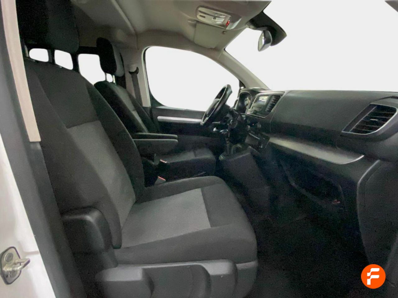 Foto Citroën Spacetourer 15