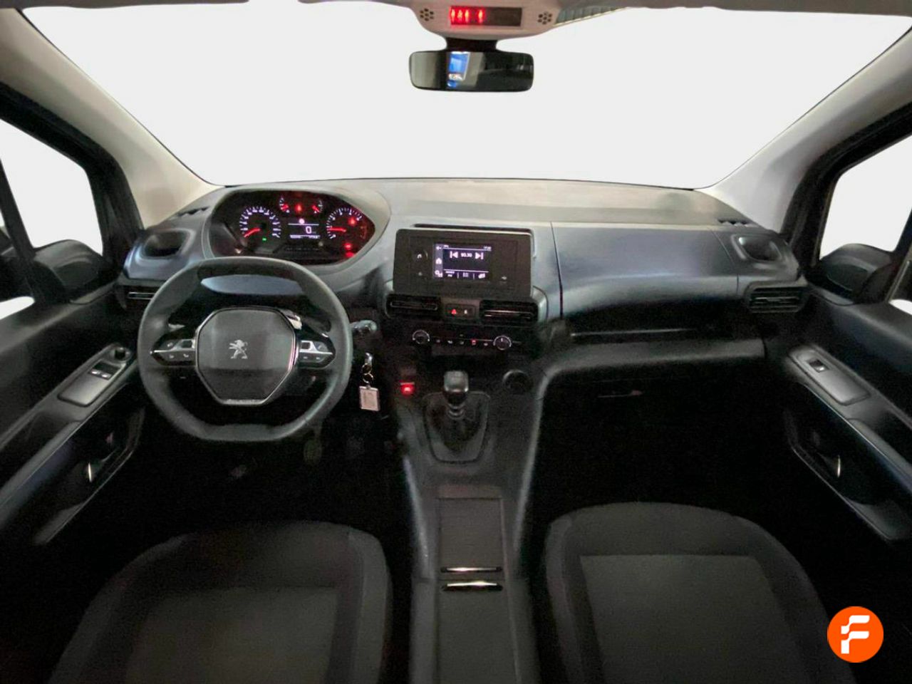 Foto Peugeot Rifter 12