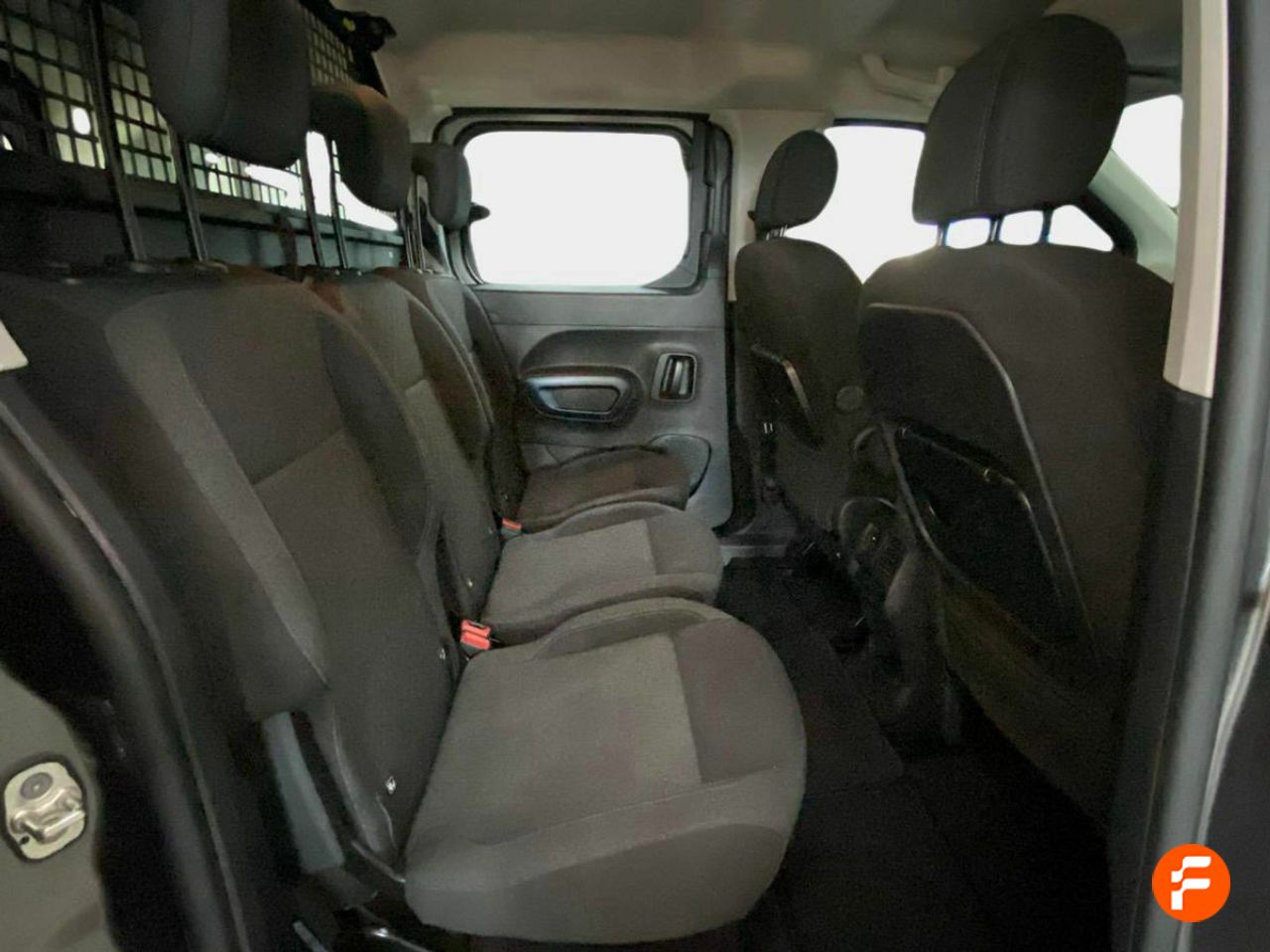 Foto Peugeot Rifter 16