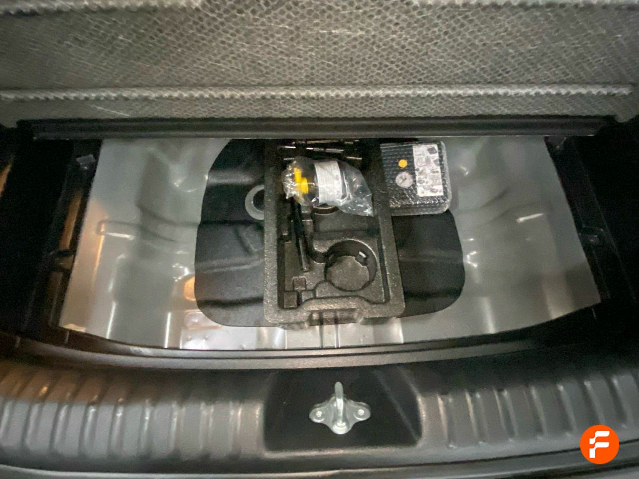 Foto Kia XCeed 24