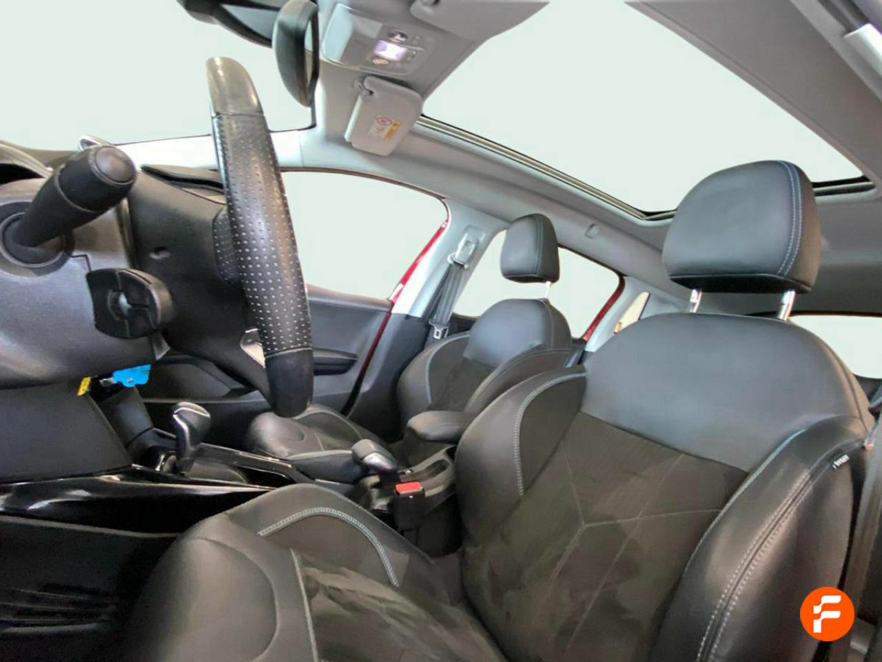 Foto Peugeot 2008 10