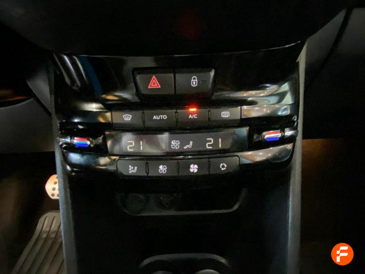 Foto Peugeot 2008 23
