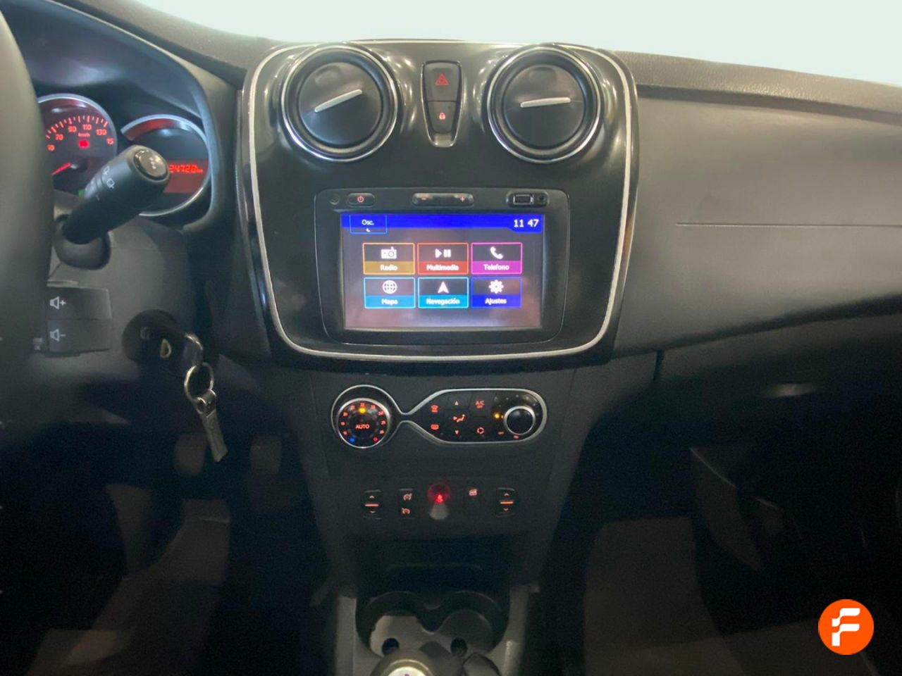 Foto Dacia Sandero 13